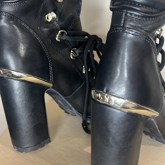 DKNY Womens Lenni Black Block Heel Dressy Almond Toe Ankle Boots Shoes - Picture 10 of 11